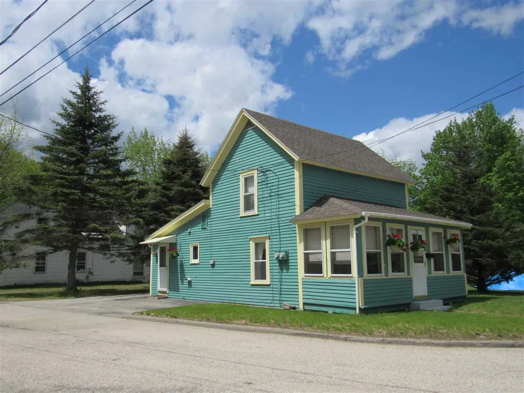36 Washington Street Gorham NH 03581