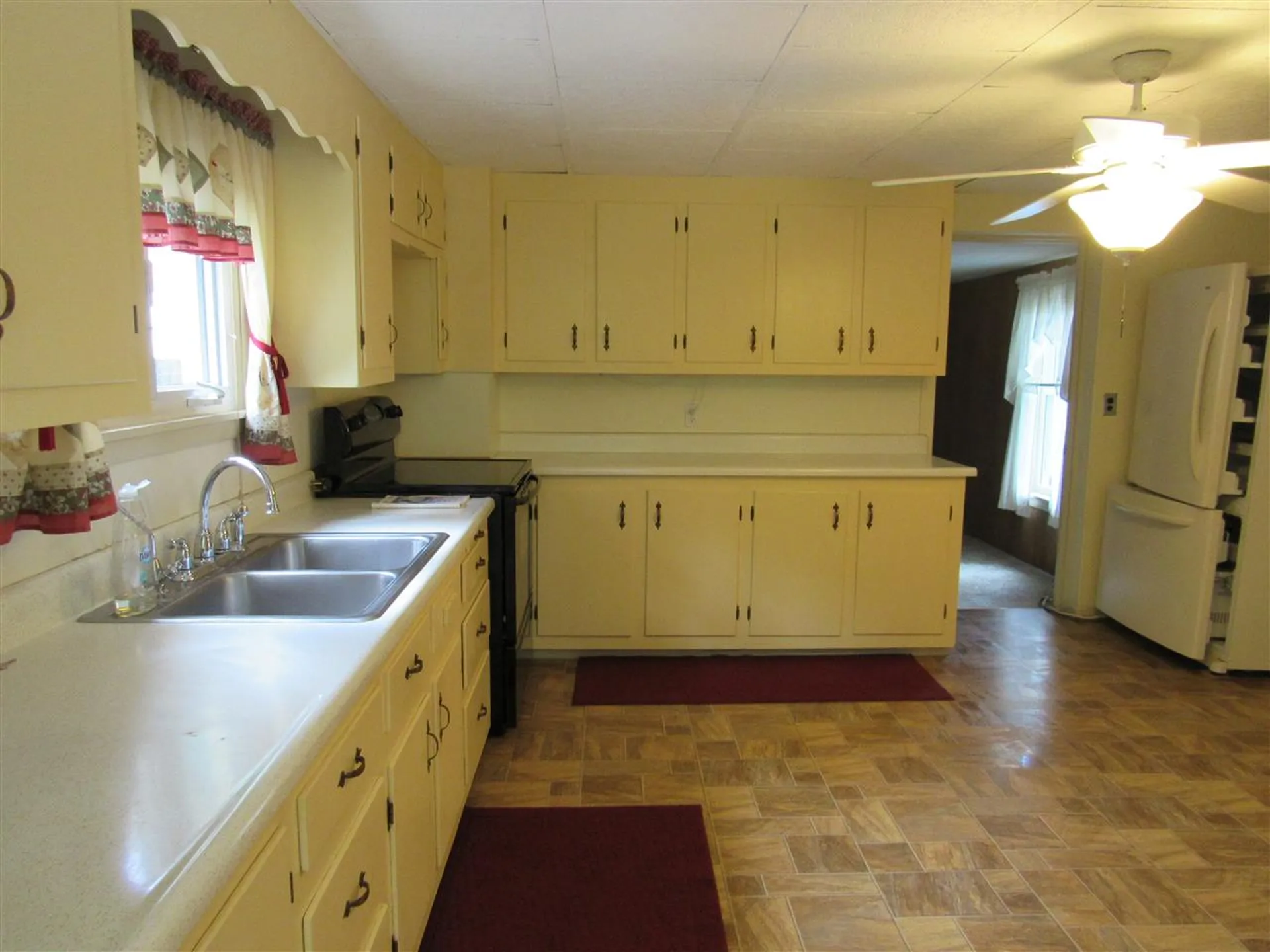 36 Washington Street Gorham NH 03581