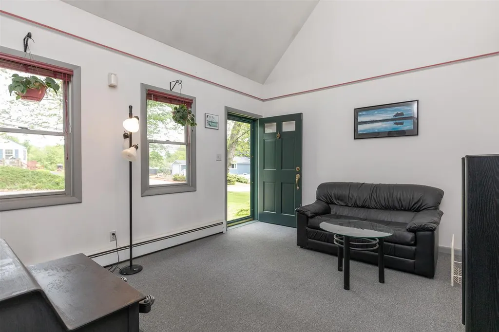 55 Mangrove Street Portsmouth NH 03801