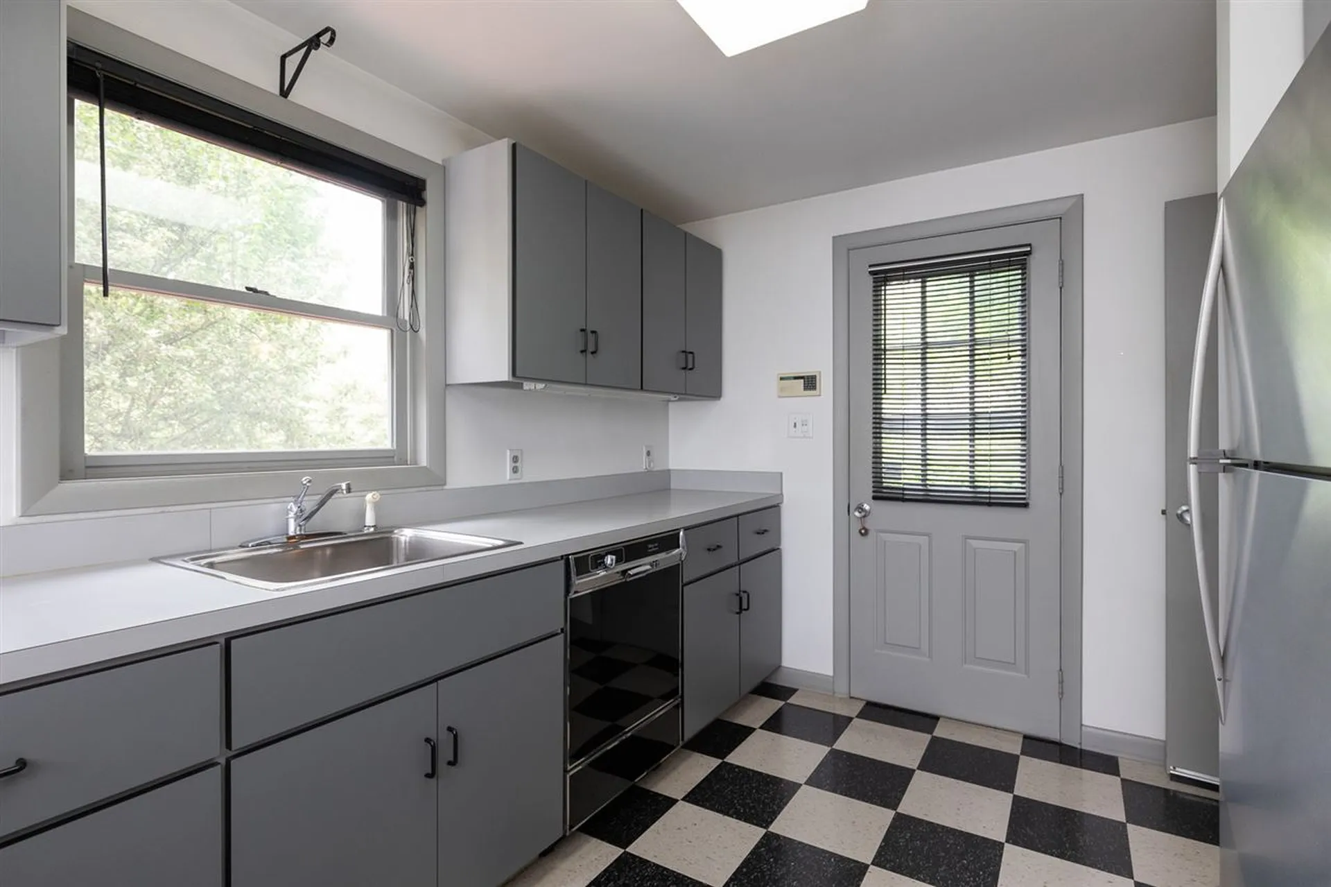 55 Mangrove Street Portsmouth NH 03801
