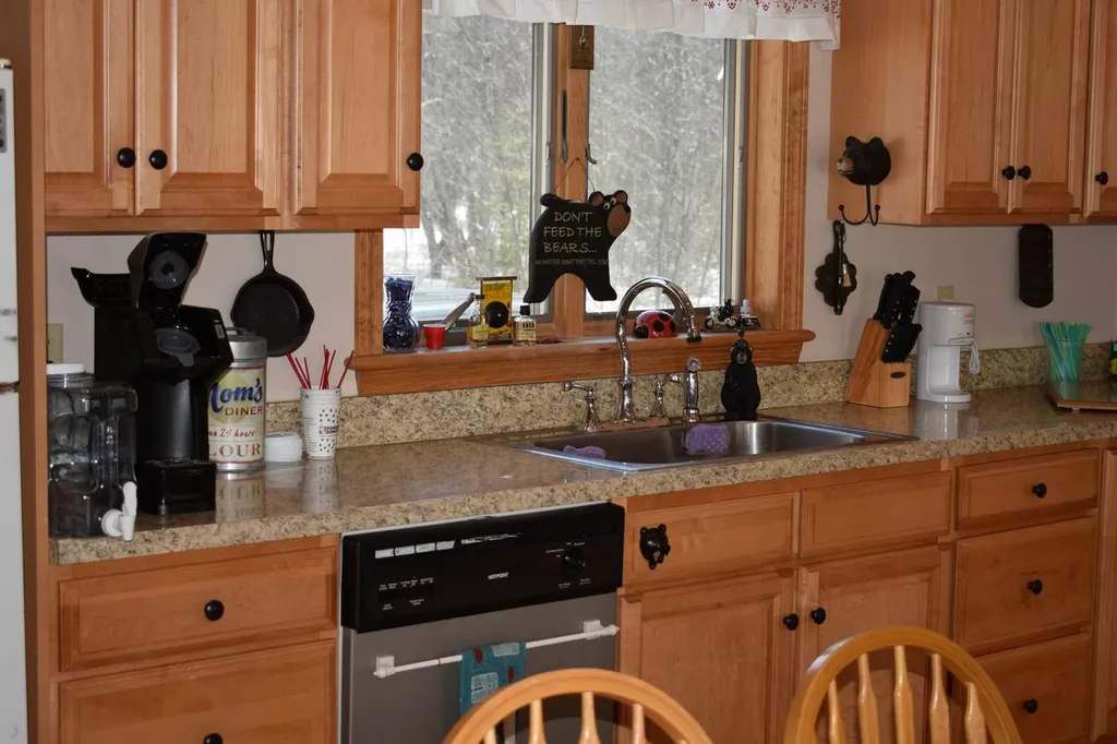 37 Rockwood Avenue Jefferson NH 03583