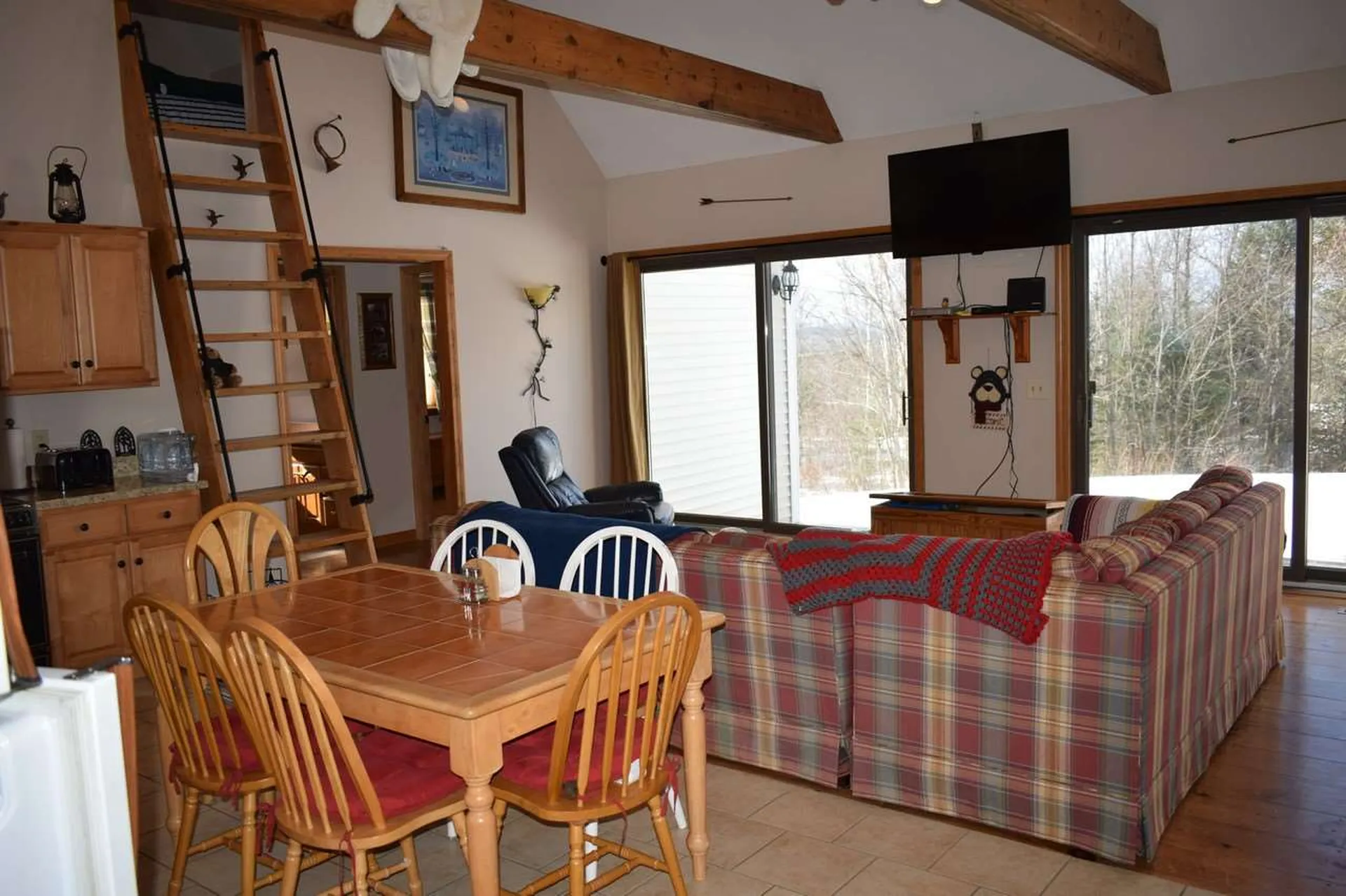 37 Rockwood Avenue Jefferson NH 03583