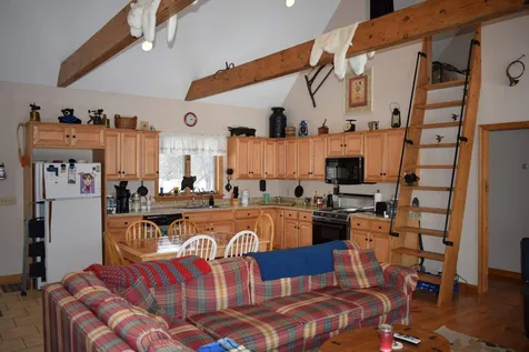 37 Rockwood Avenue Jefferson NH 03583
