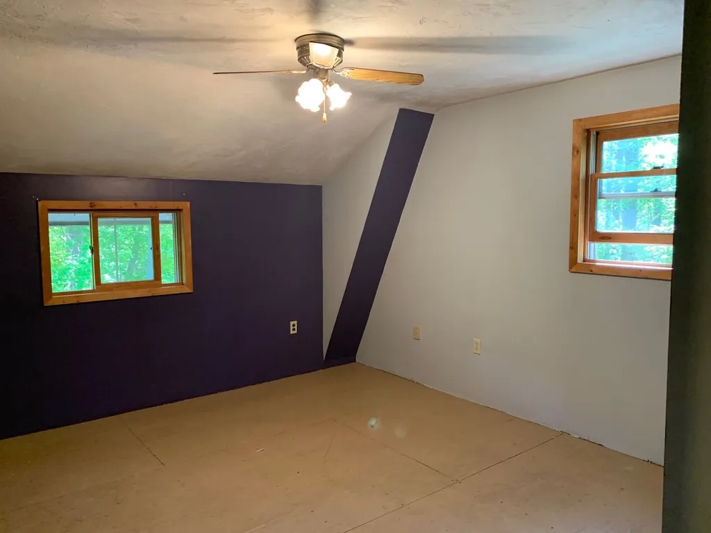 90 Drake Road Effingham NH 03882