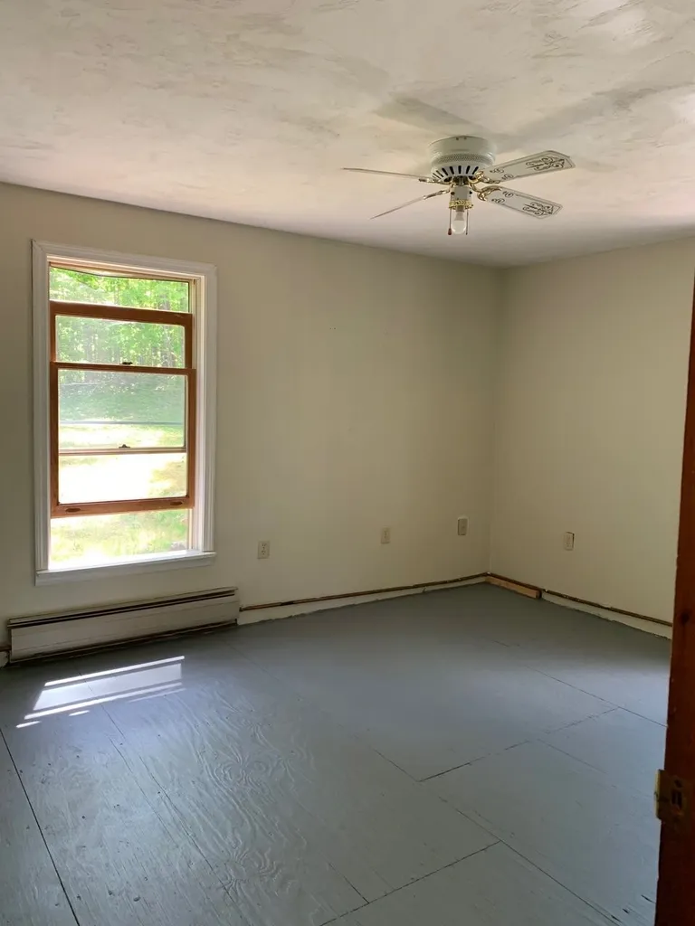 90 Drake Road Effingham NH 03882