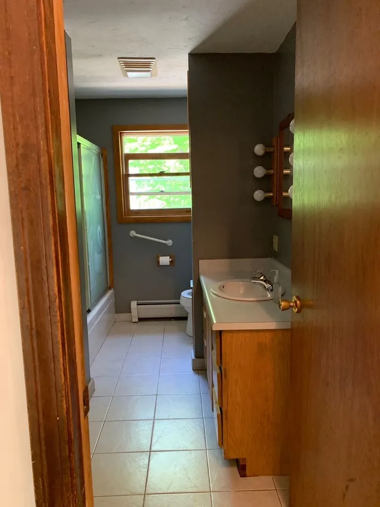 90 Drake Road Effingham NH 03882