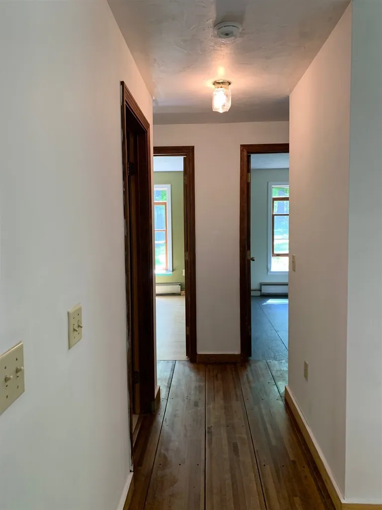 90 Drake Road Effingham NH 03882