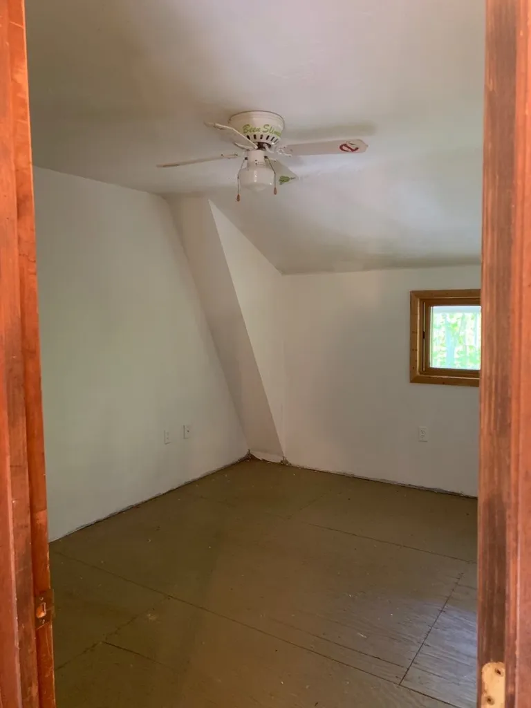 90 Drake Road Effingham NH 03882
