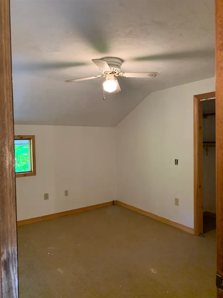 90 Drake Road Effingham NH 03882