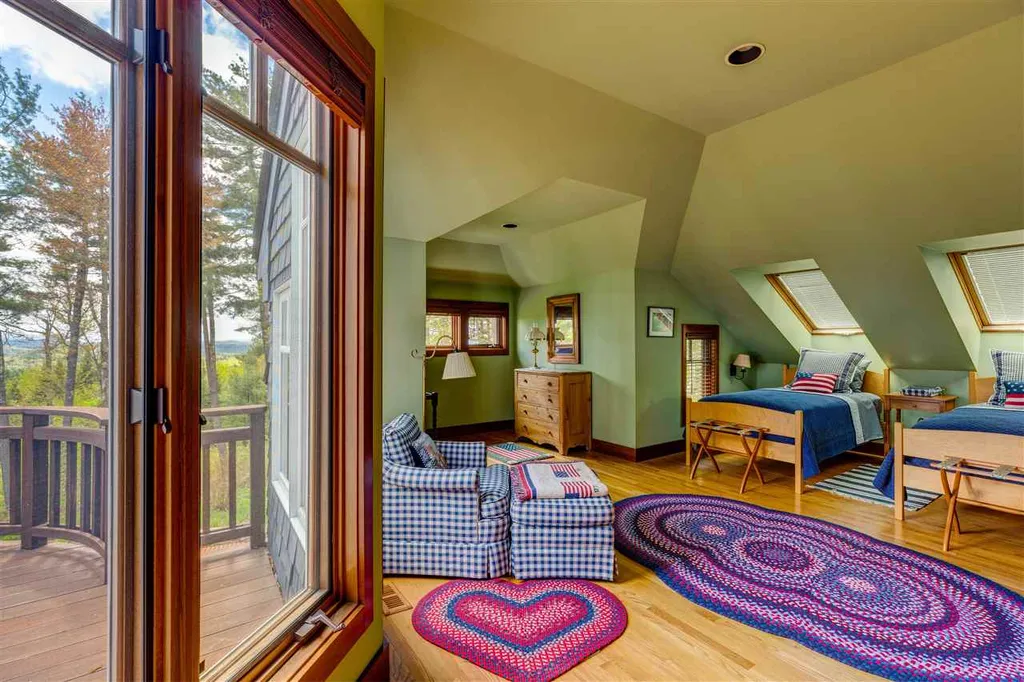 71 High Ridge Road Sunapee NH 03782