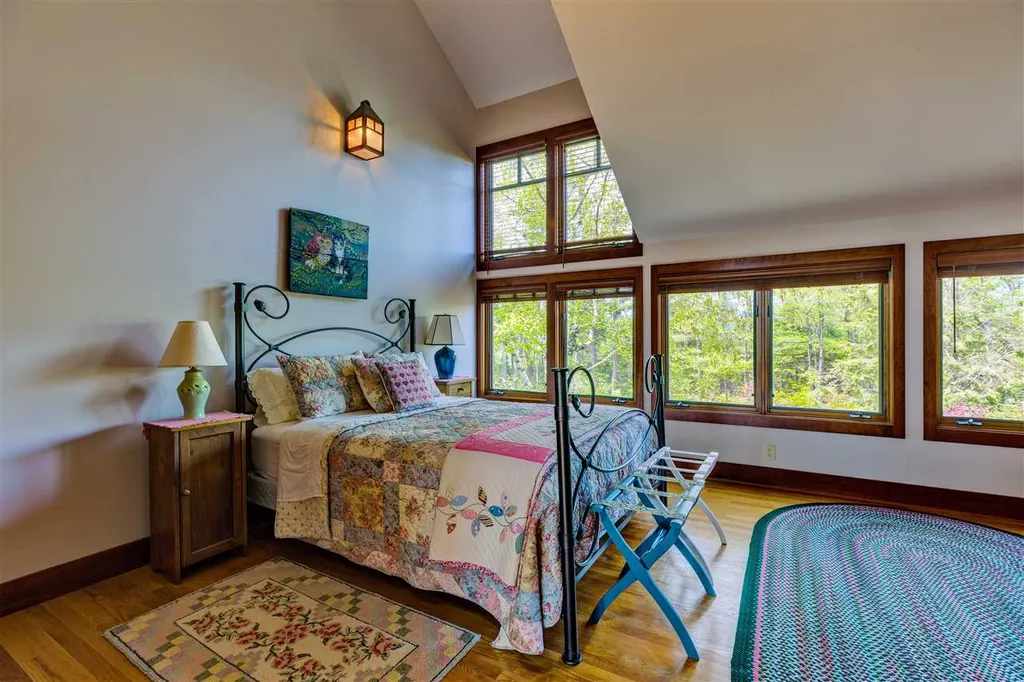 71 High Ridge Road Sunapee NH 03782