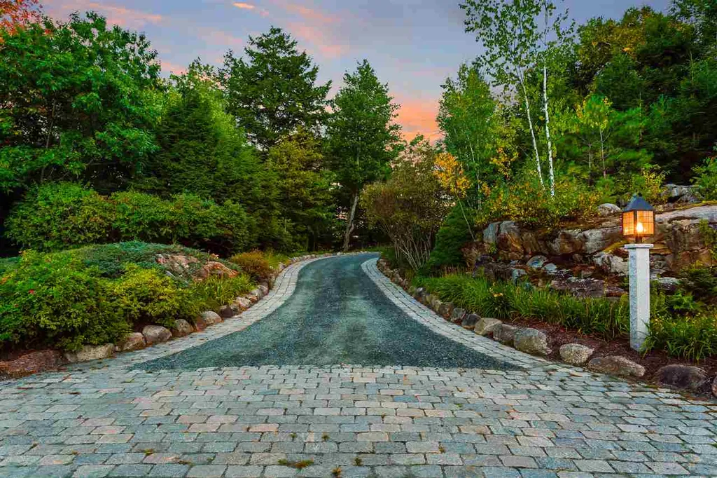 71 High Ridge Road Sunapee NH 03782