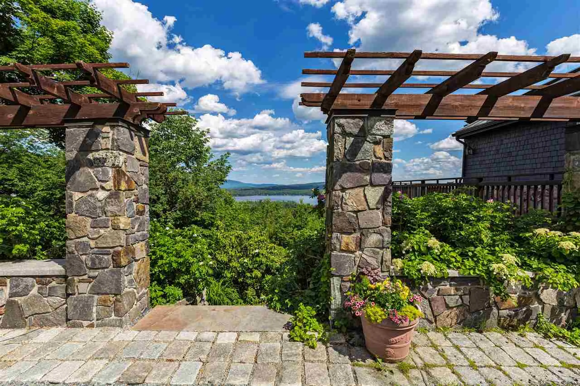 71 High Ridge Road Sunapee NH 03782