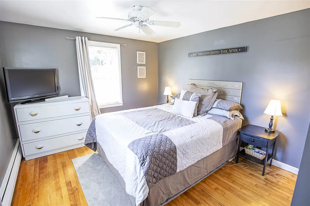 7 Pleasant Street Merrimack NH 03054