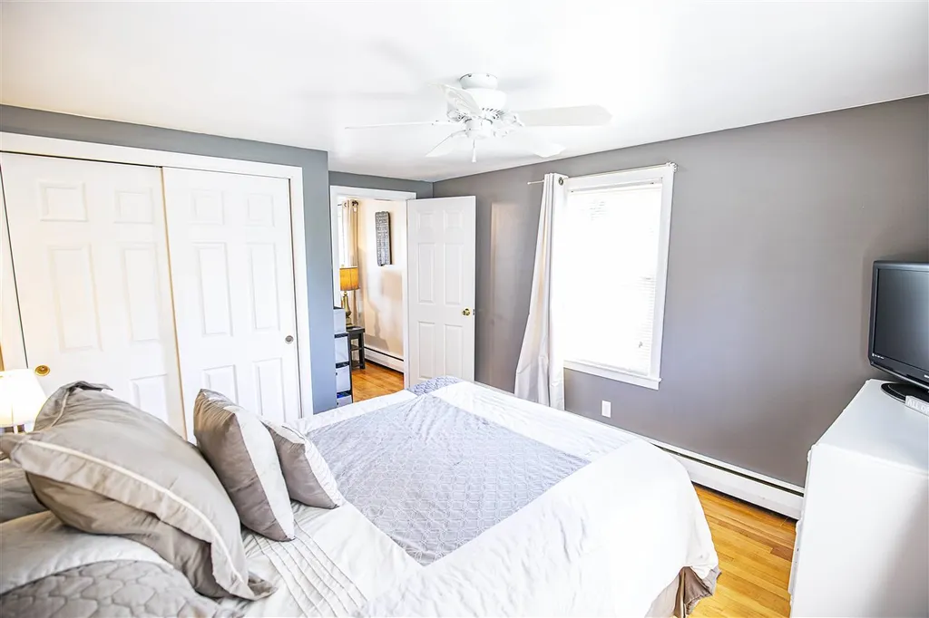 7 Pleasant Street Merrimack NH 03054