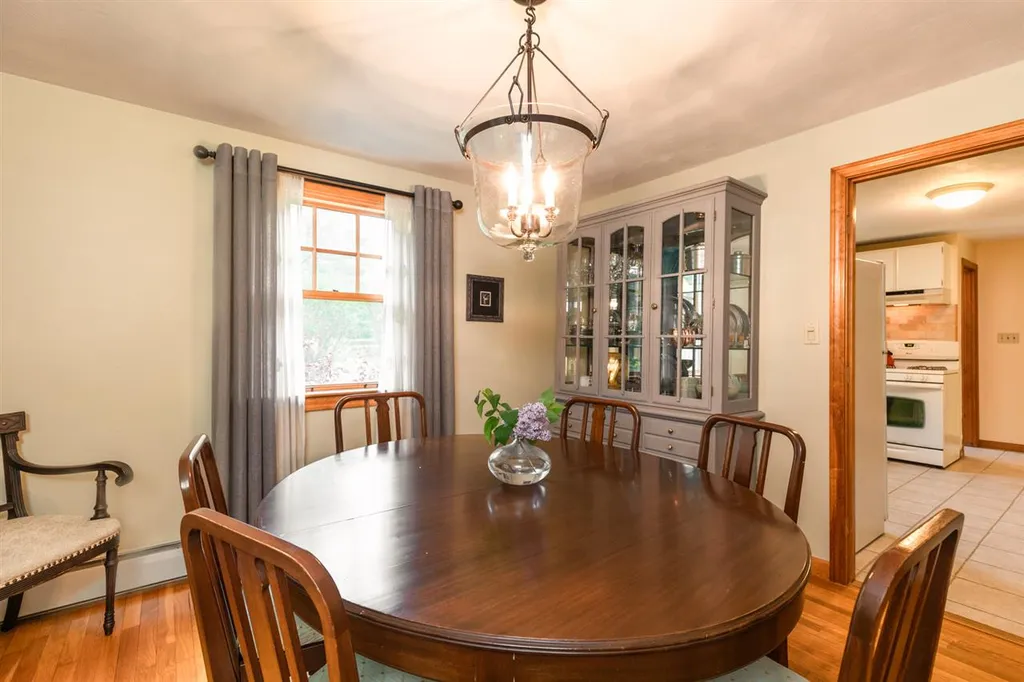 21 Meadowbrook Drive Barrington NH 03825