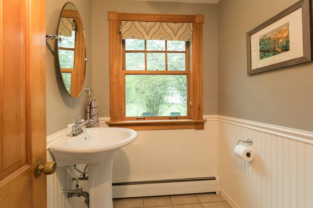 21 Meadowbrook Drive Barrington NH 03825