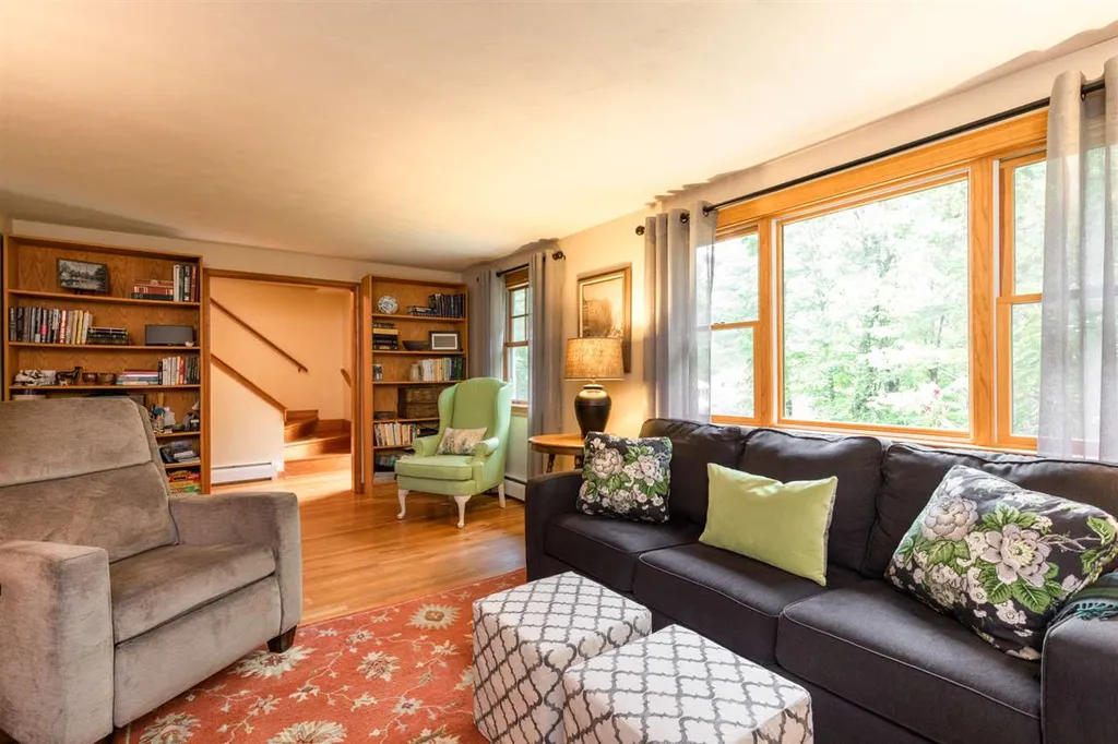 21 Meadowbrook Drive Barrington NH 03825
