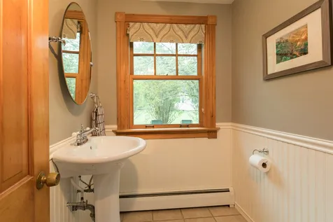21 Meadowbrook Drive Barrington NH 03825