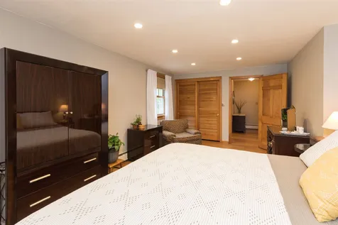 21 Meadowbrook Drive Barrington NH 03825