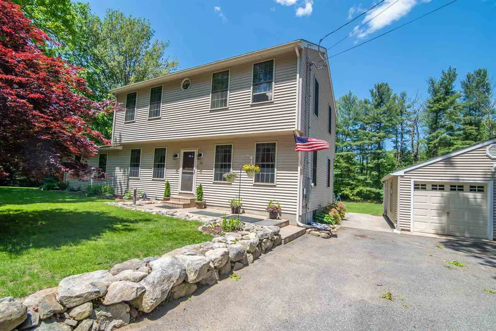 30 North Road Sandown NH 03873