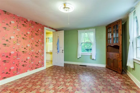69 Packard Road Jericho VT 05465
