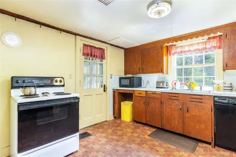 69 Packard Road Jericho VT 05465