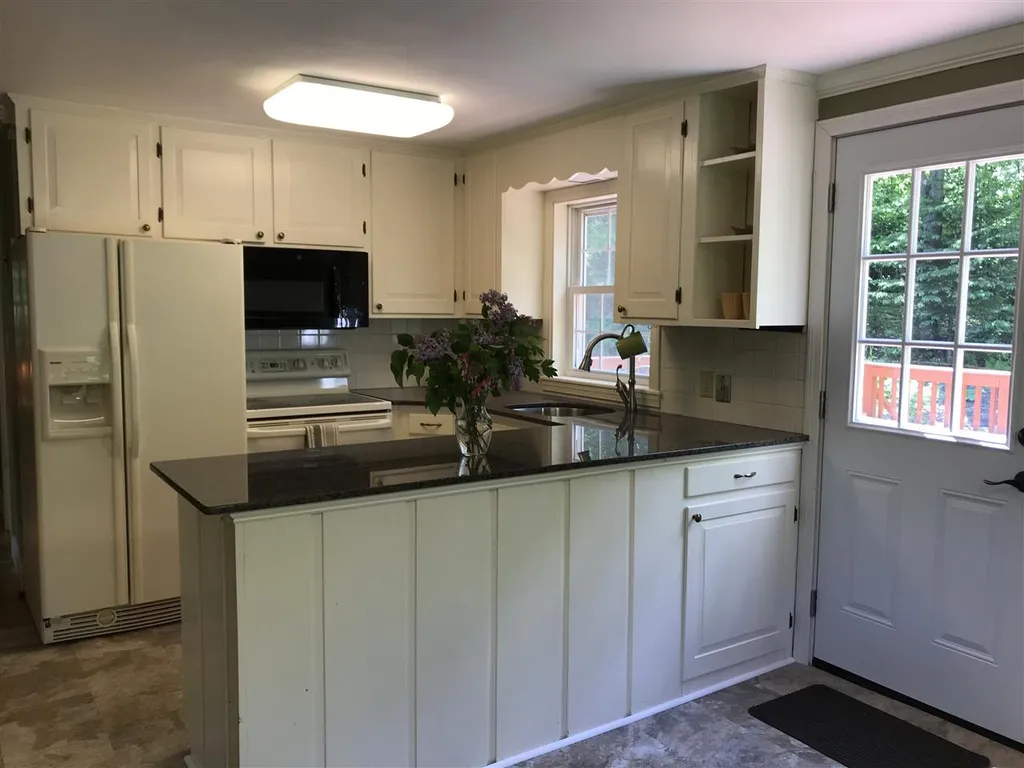 29 Irish Setter Lane Gilford NH 03249