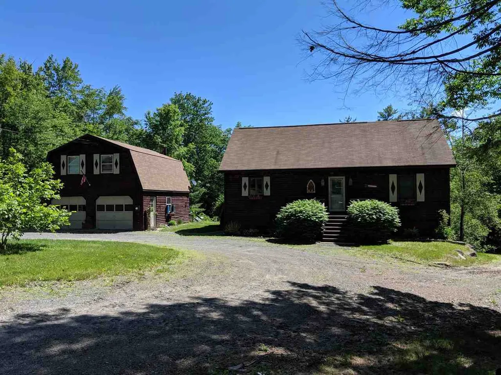 297 Oak Street Newport NH 03773