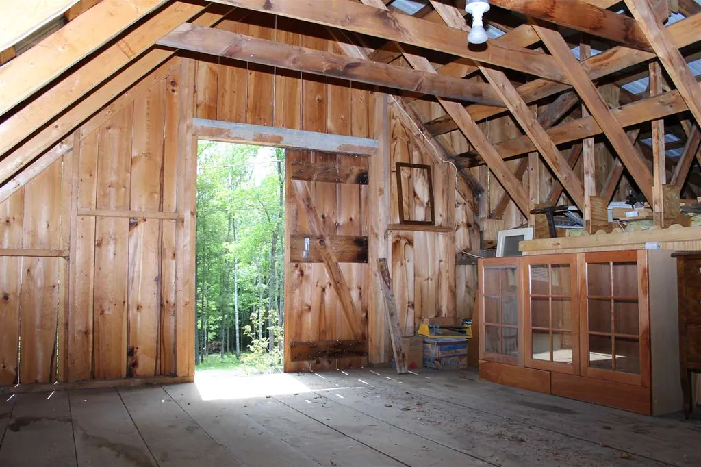 297 Oak Street Newport NH 03773