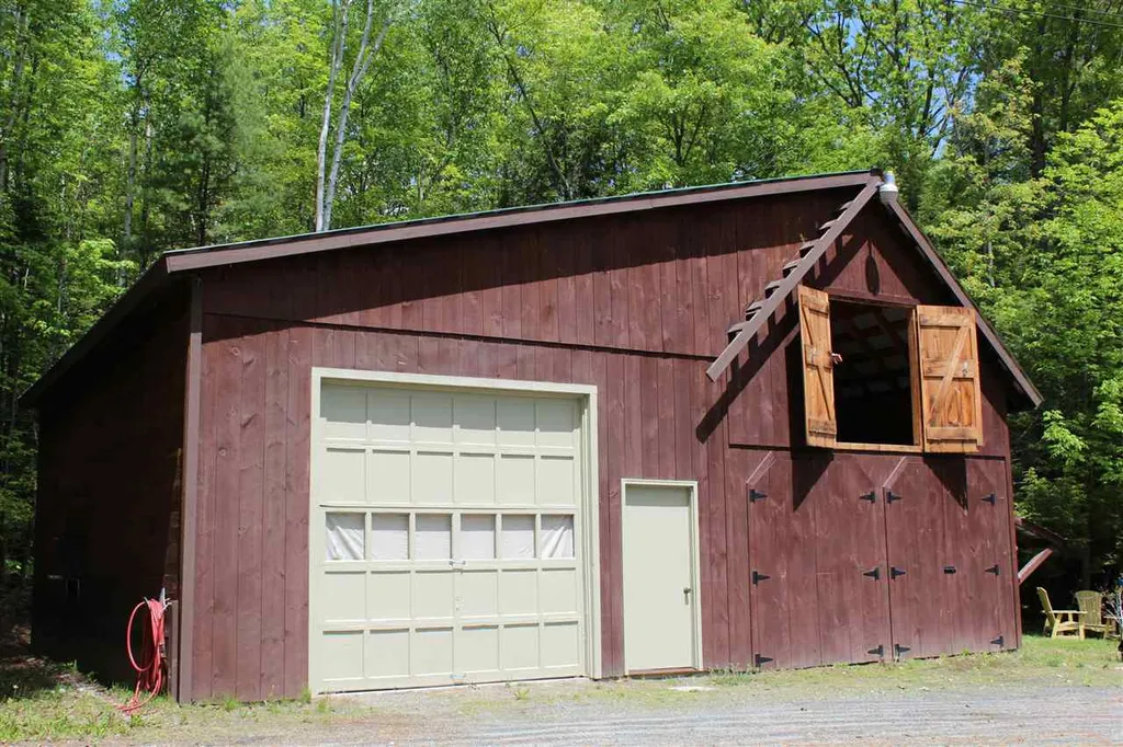 297 Oak Street Newport NH 03773