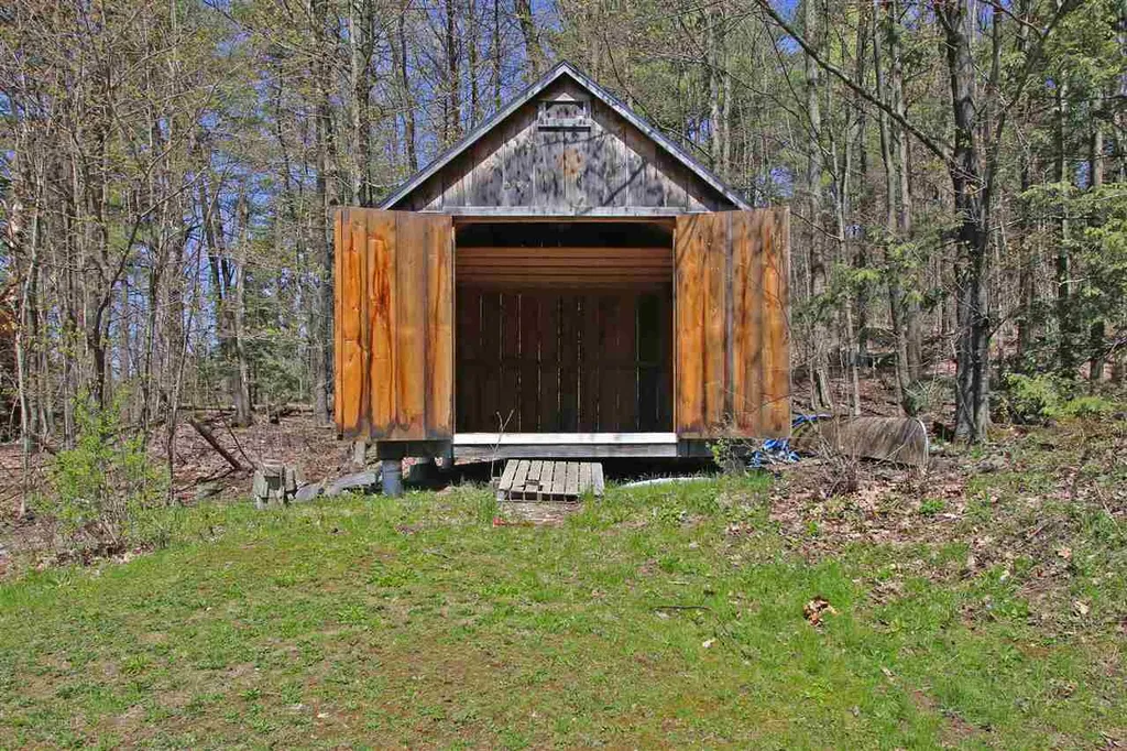 787 Pond Brook Road Hinesburg VT 05461