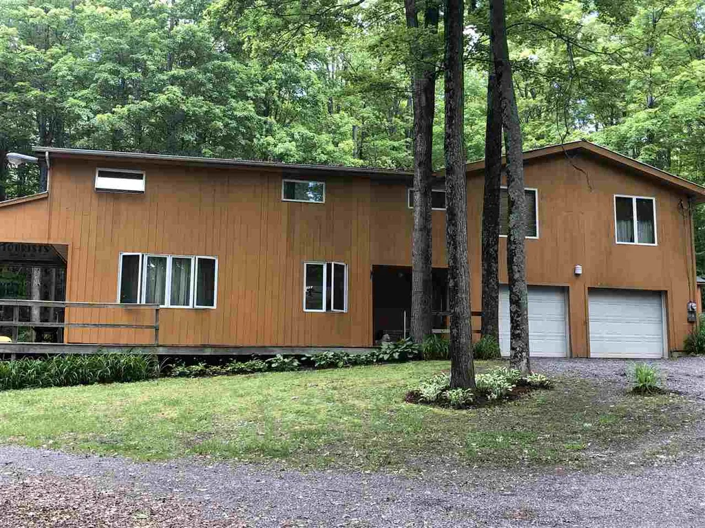 327 Clark Wood Road Ferrisburgh VT 05491