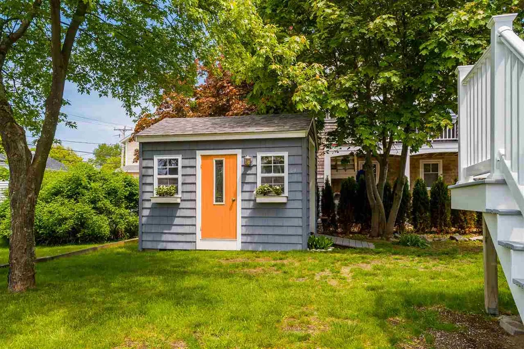 4 Fourteenth (14th) Street Hampton NH 03842