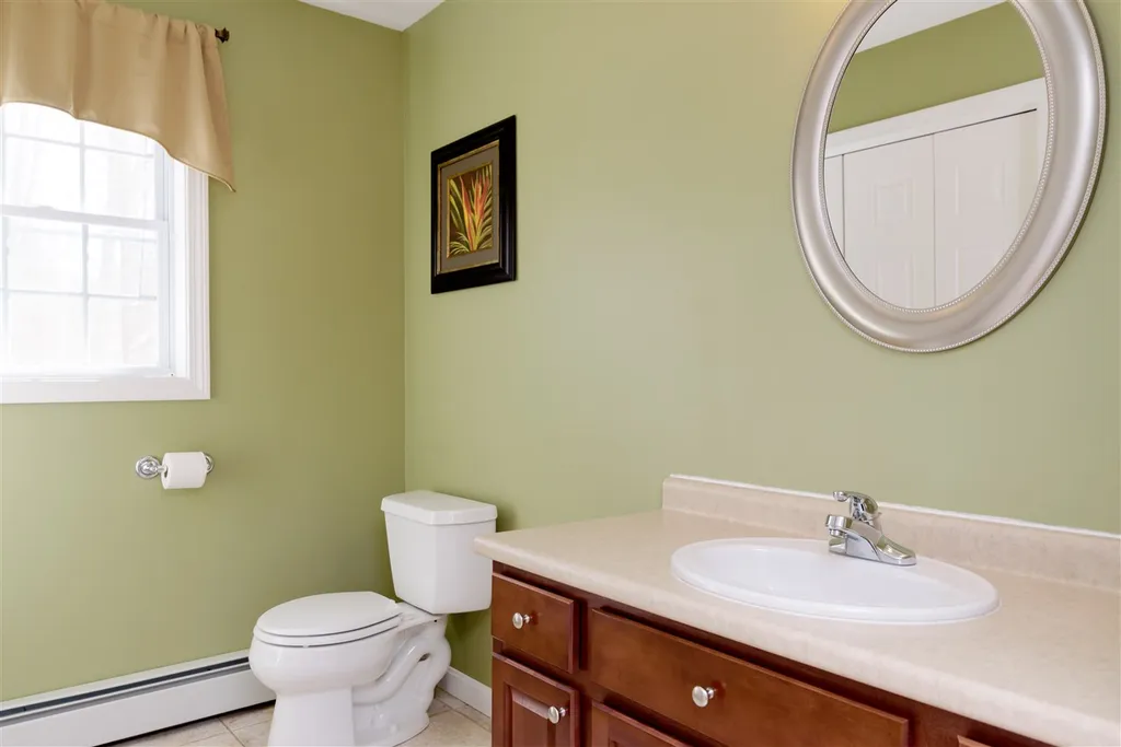 6 Squire Drive Somersworth NH 03878