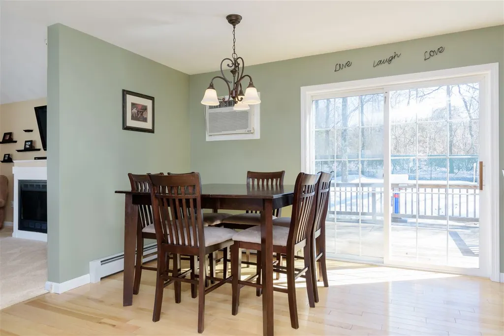 6 Squire Drive Somersworth NH 03878
