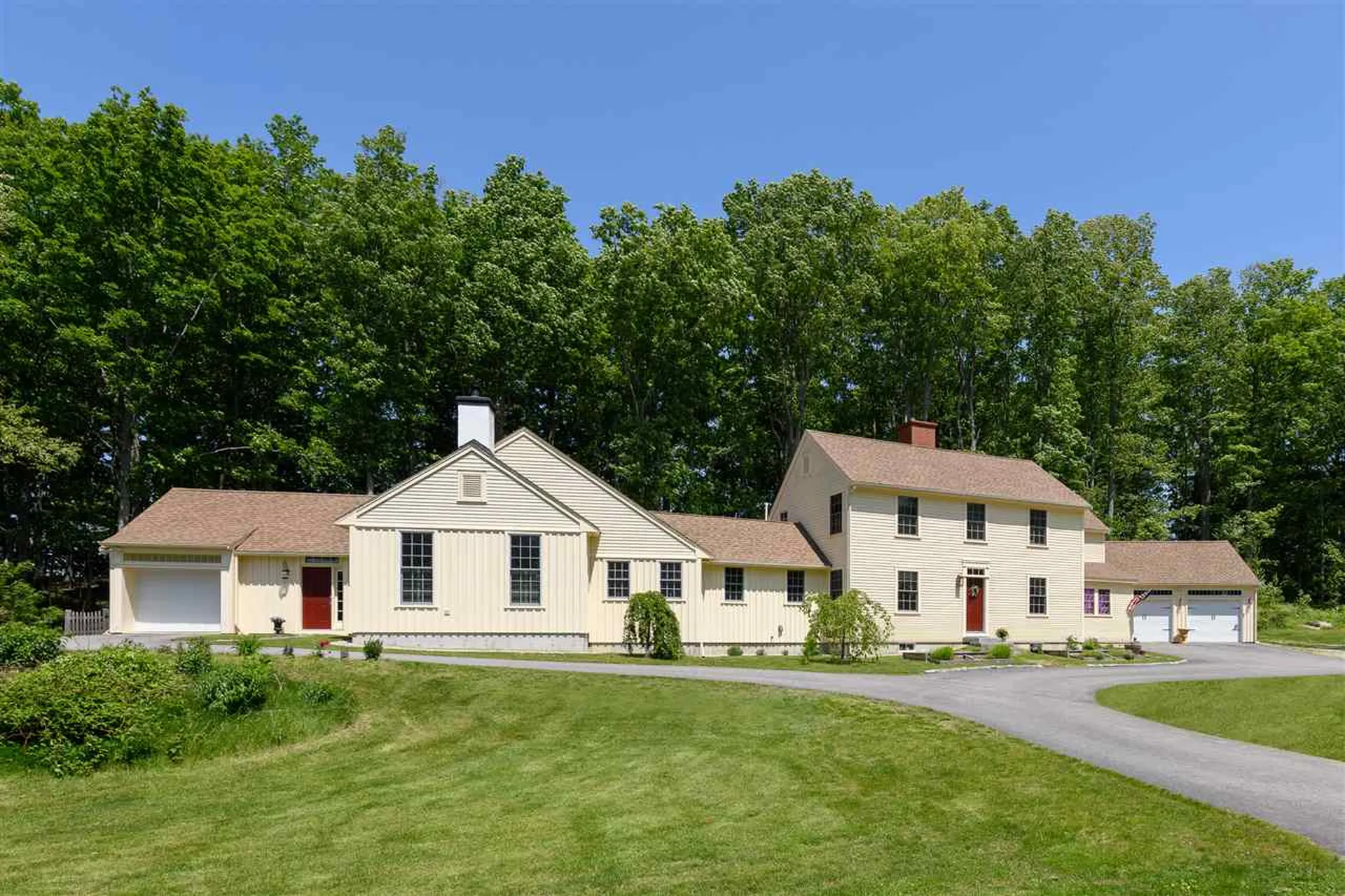 104 Fox Point Road Newington NH 03801