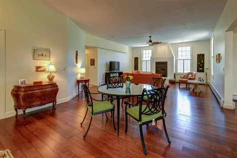 104 Fox Point Road Newington NH 03801
