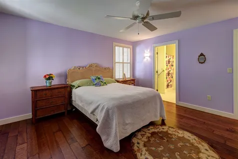104 Fox Point Road Newington NH 03801