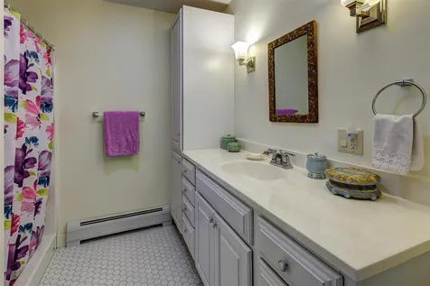 104 Fox Point Road Newington NH 03801