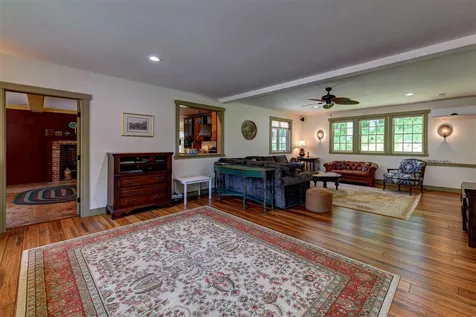 104 Fox Point Road Newington NH 03801