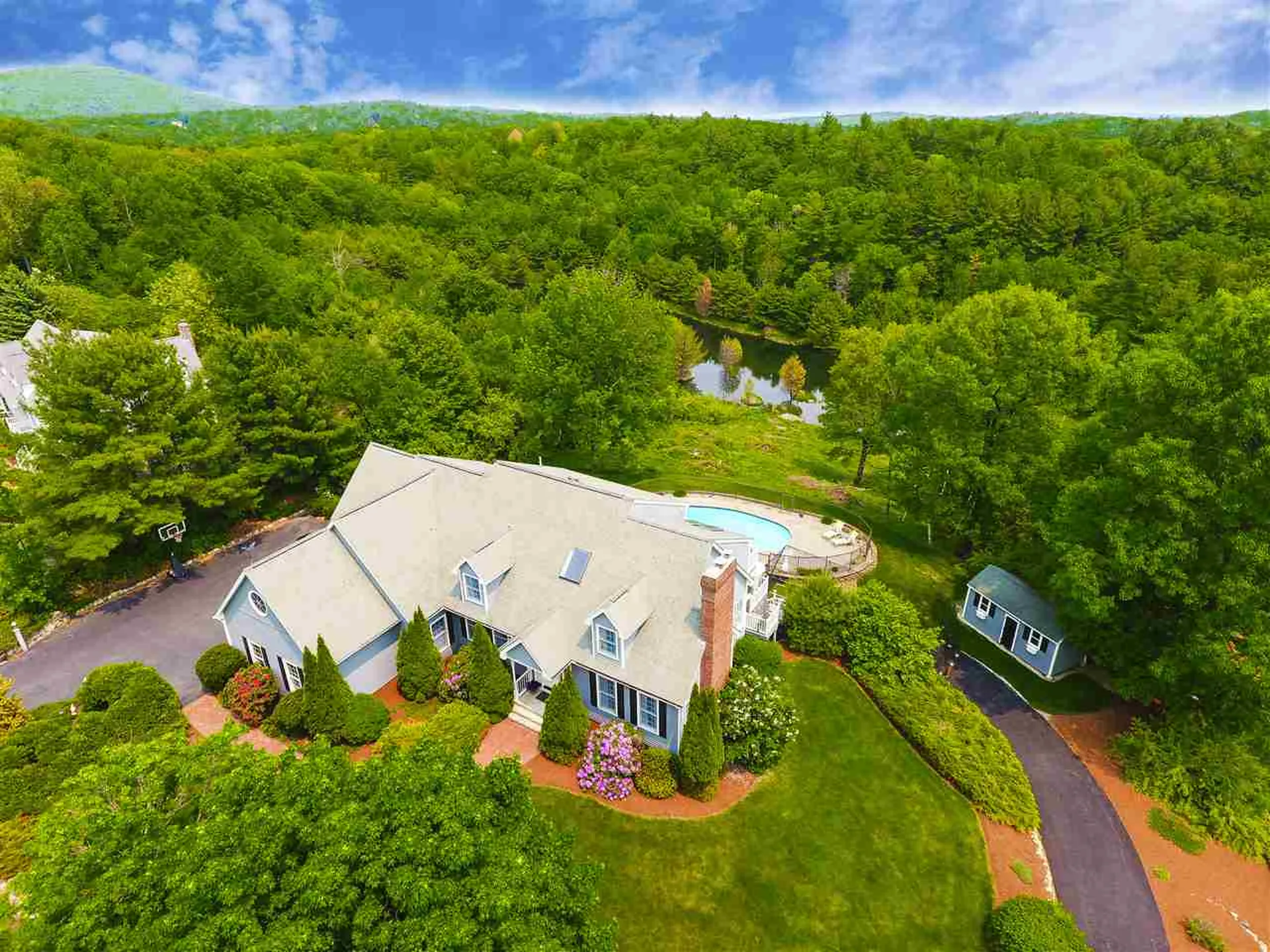 39 King Road Bedford NH 03110