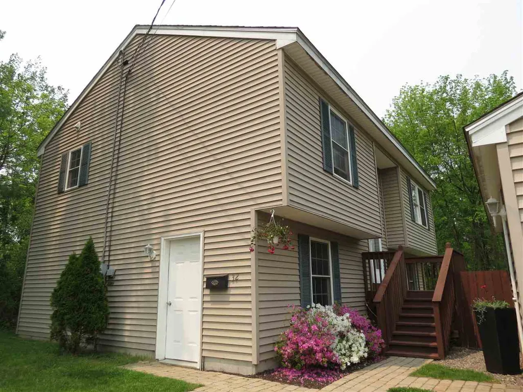 32 Civic Street Farmington NH 03835