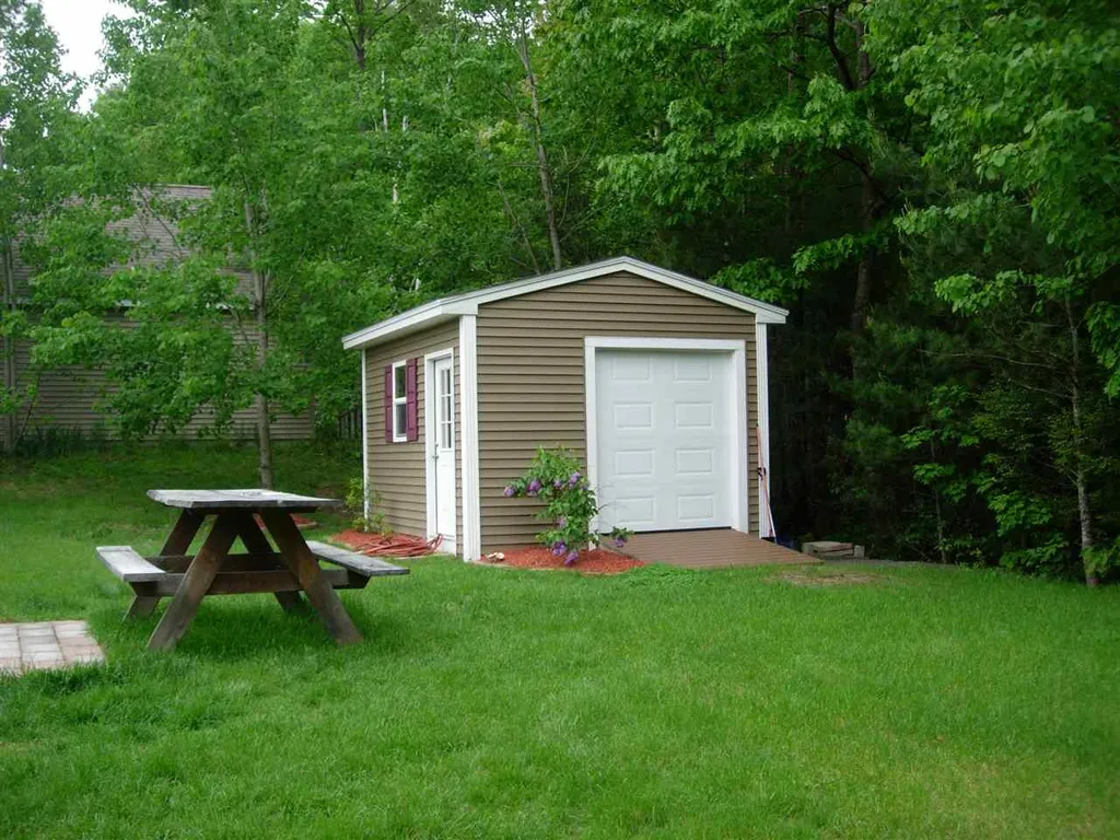 37 Balsam Drive Farmington NH 03835
