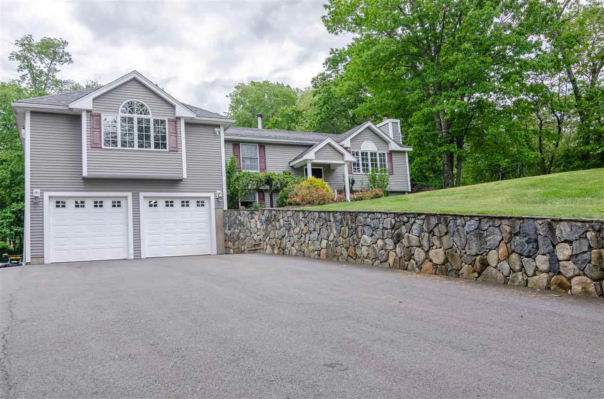 182 Shannon Road Salem NH 03079