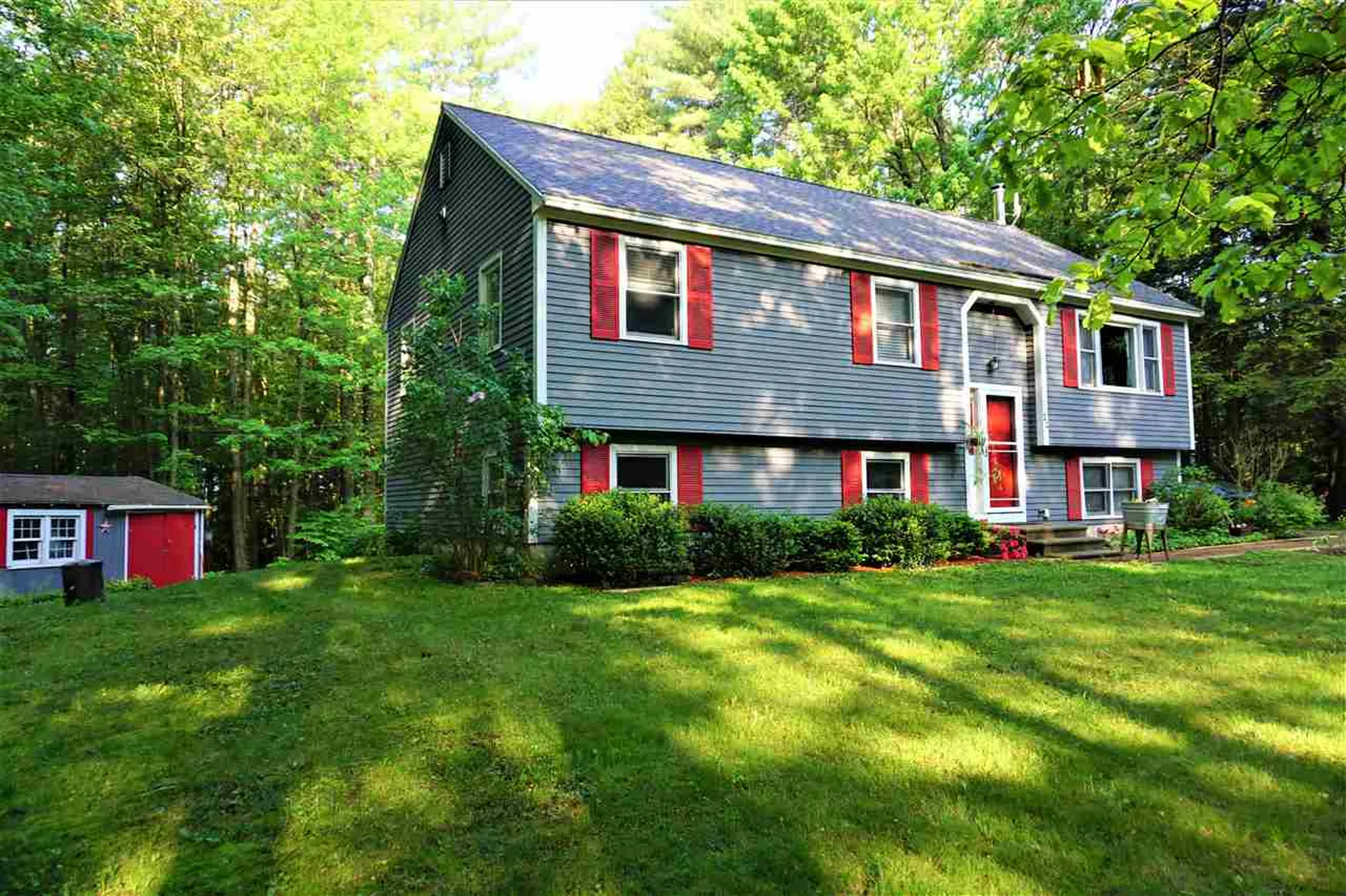 22 Oakland Drive Milford NH 03055