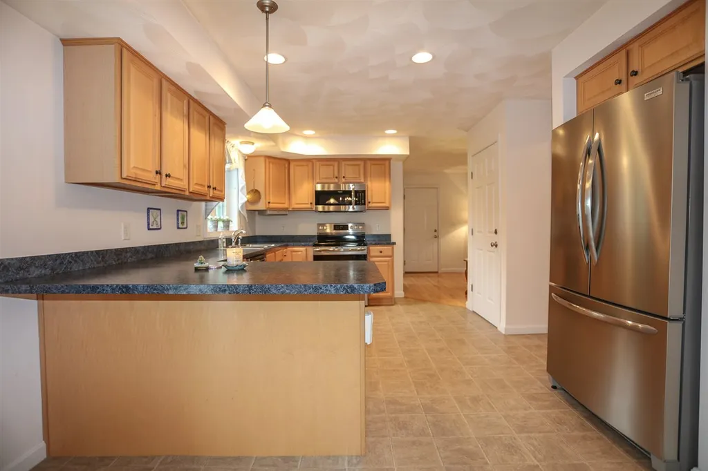 46 Victoria Drive Somersworth NH 03878