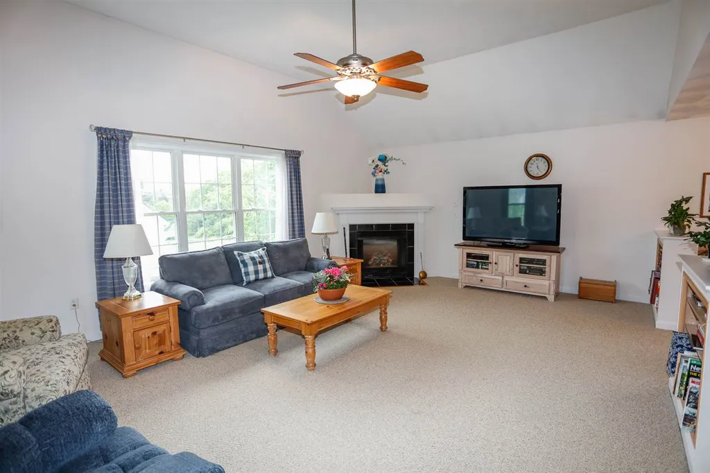 46 Victoria Drive Somersworth NH 03878