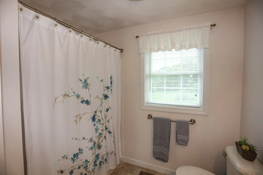 46 Victoria Drive Somersworth NH 03878