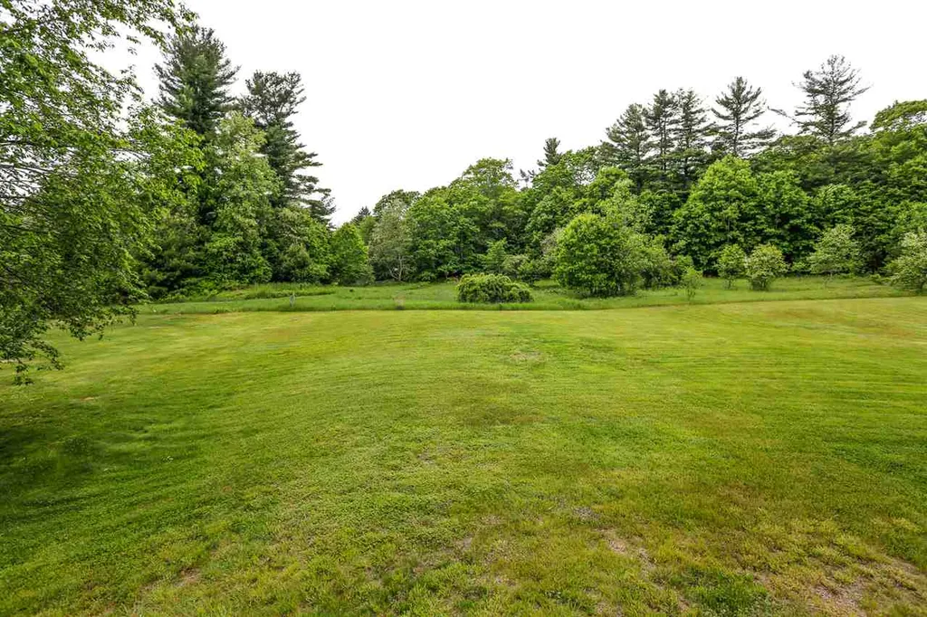46 Victoria Drive Somersworth NH 03878